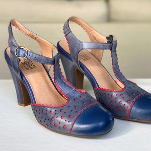 7.5 WOMEN’S Miz Mooz NYC heels